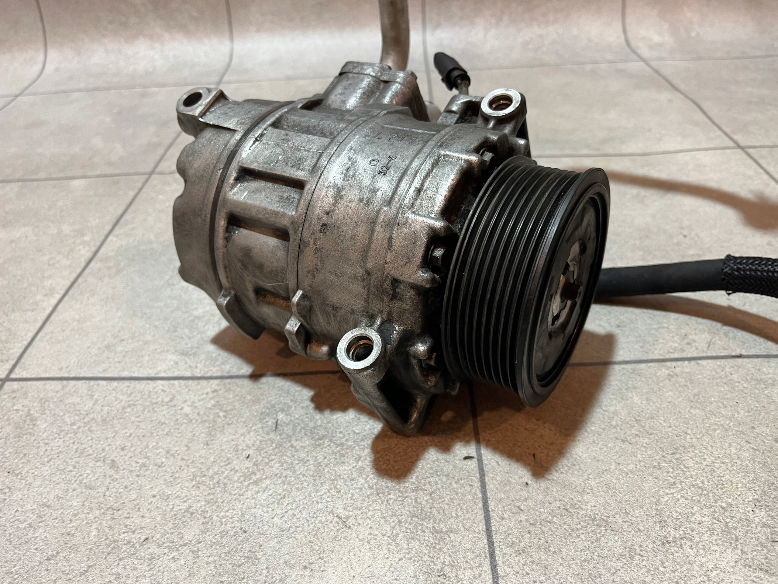 OM642 A0022301111 - MERCEDES W221 3.0 CDI компресор KLIMY оригінал BDB