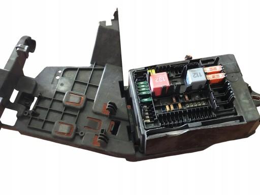 Блок запобіжників mercedes w223 2239061202