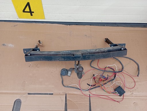 MERCEDES W245 МОДУЛЬ БУКСИРОВОЧНОГО КРЮКА БАЛКИ