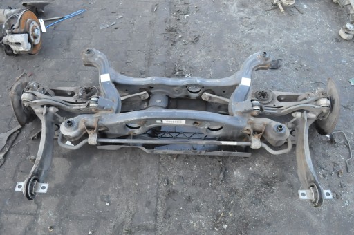 Mercedes w246 підвіска задня балка 2463503101