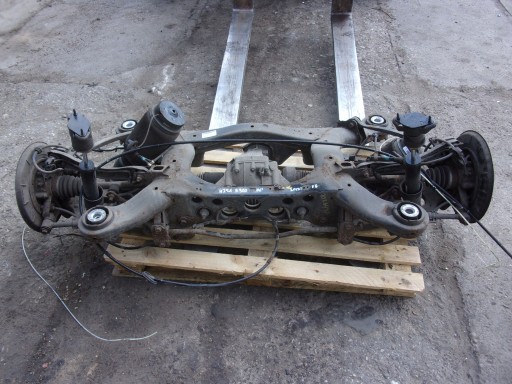 Задняя подвеска балка мерседес w251