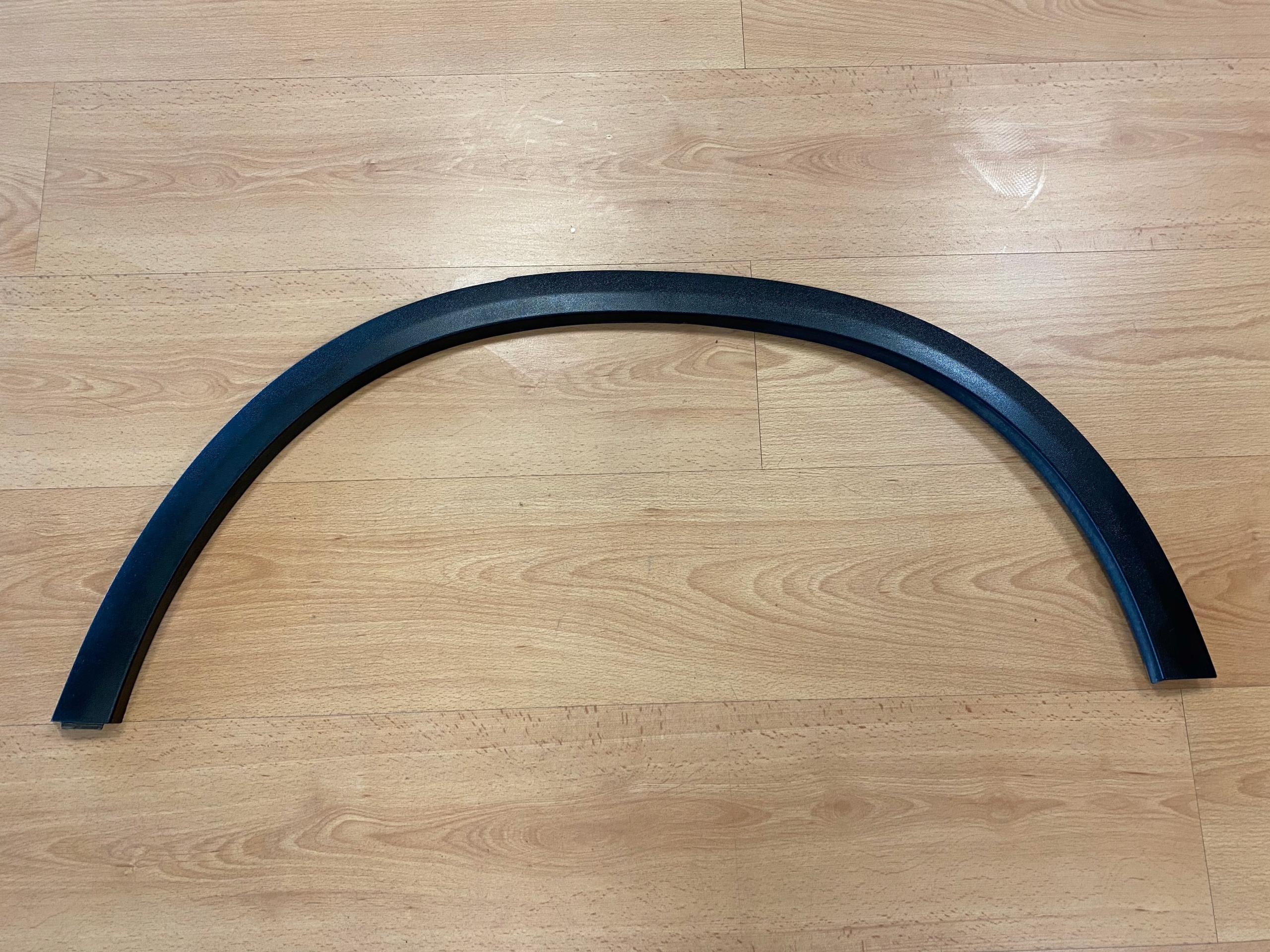 A2538850722 - MERCEDES W253 GLC крило накладка ліва задня красива