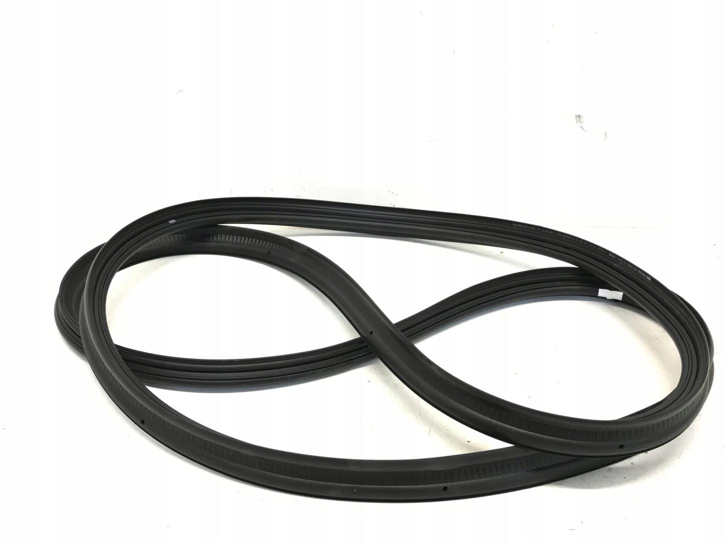 Mercedes W253 GLC прокладка закрылка задняя A2537402500