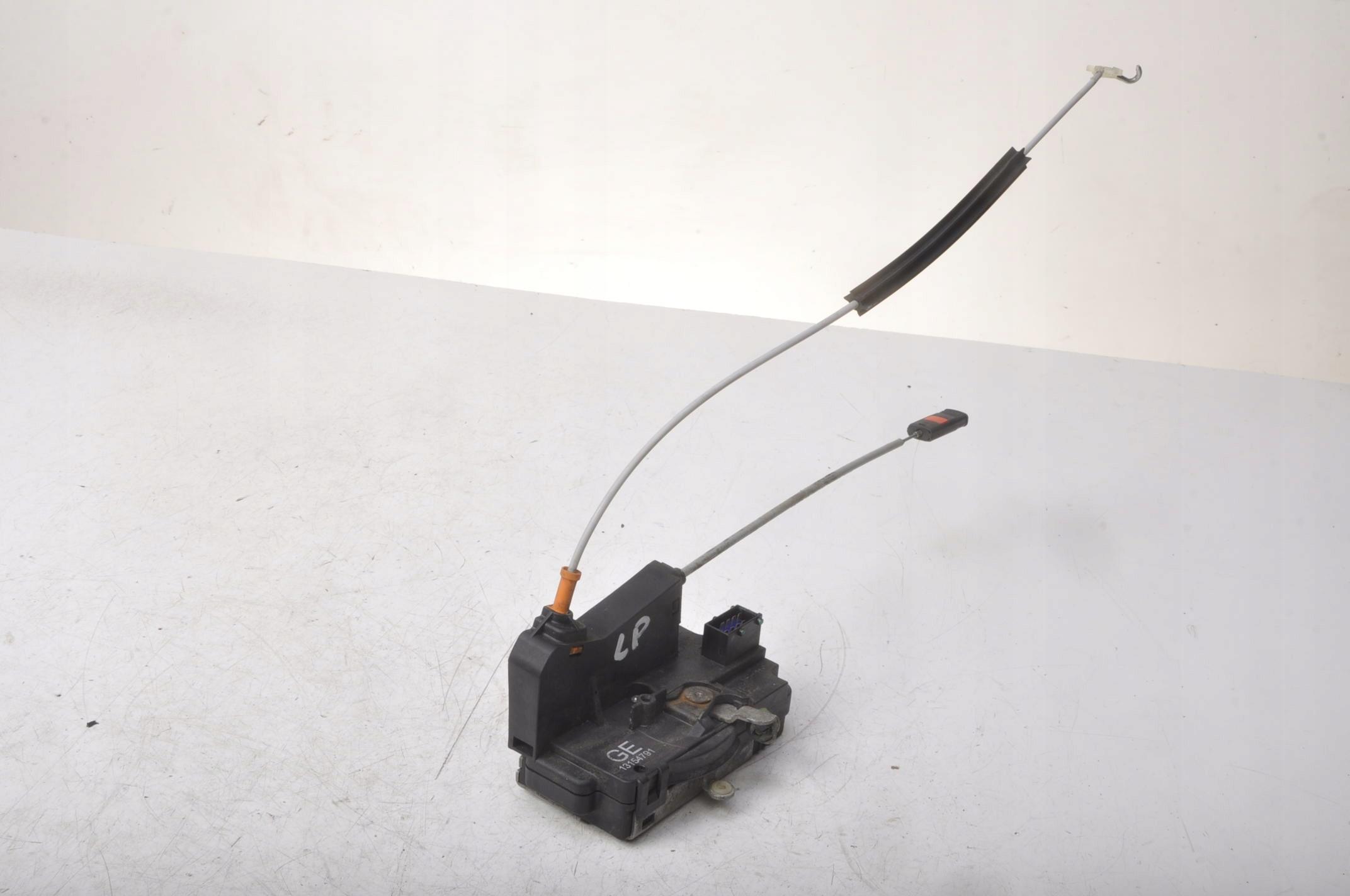 MERIVA A ЗАМОК ДВЕРИ ЛЕВЫЙ ПЕРЕДНИЙ ПЕРЕДНИЙ 13154791