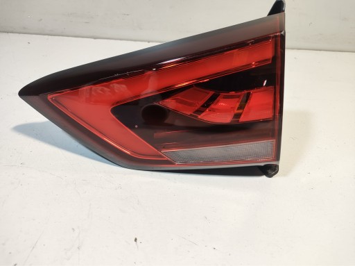 Mg zs ev 2023 - правий задній ліхтар багажника a31005r0100