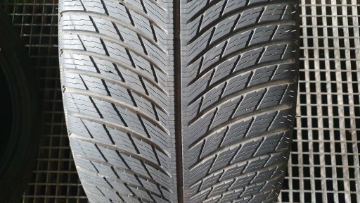 MICHELIN PILOT ALPIN 5 275/35R19 7 мм. 2021 МІС