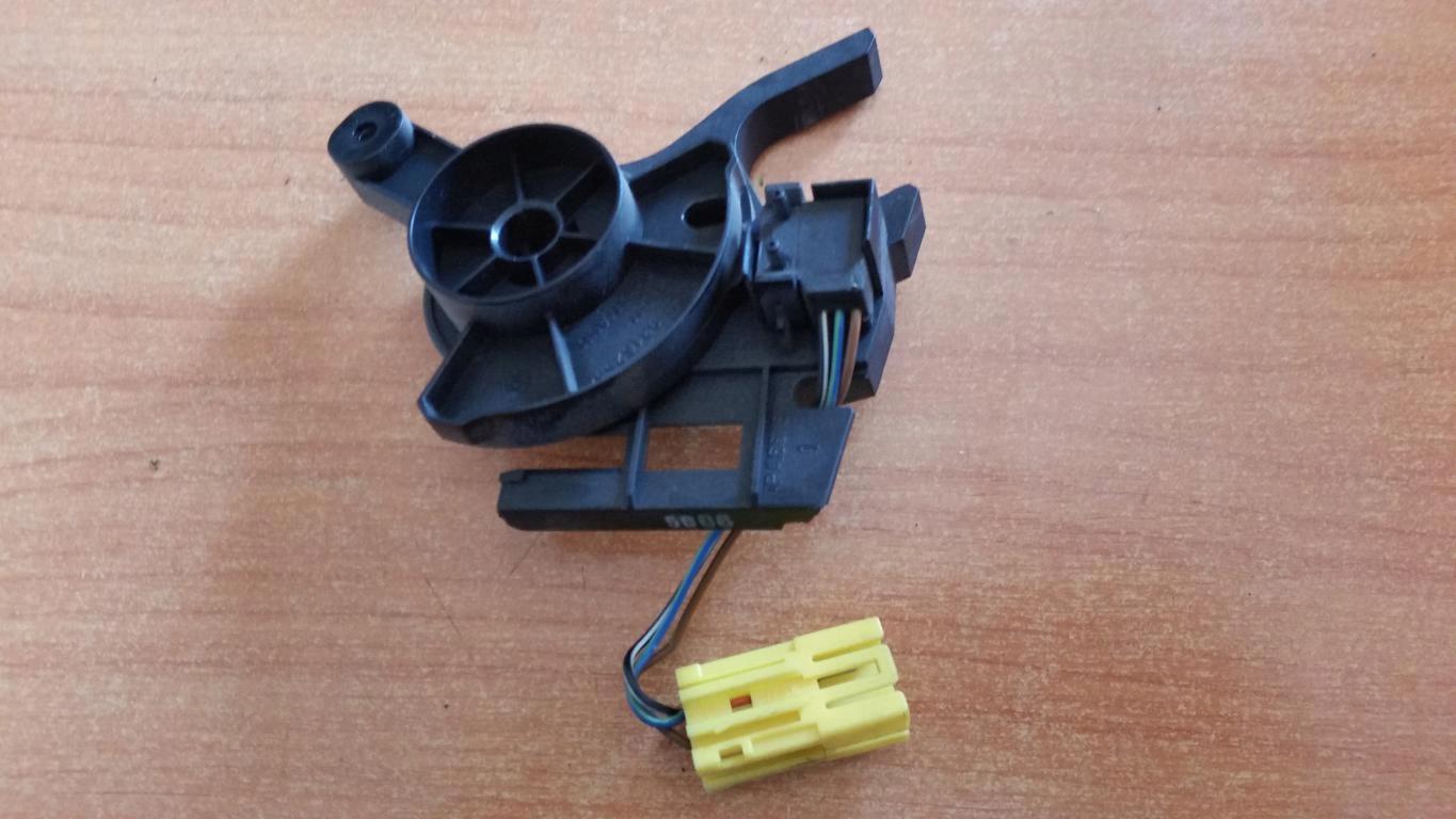 93162532 - МИКРО-КОНТАКТНАЯ ПОЛКА НА КРЫШЕ OPEL TIGRA B