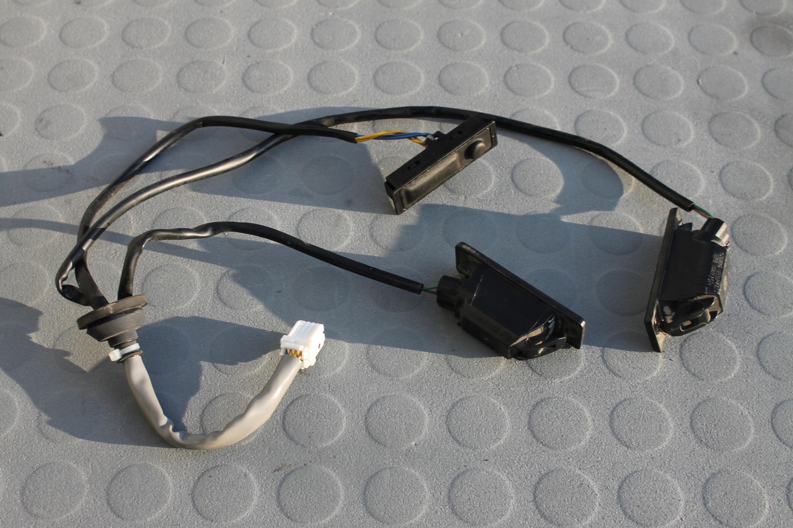 МИКРОПЕРЕКЛЮЧАТЕЛЬ ЛЮКА ЛАМПА НОМЕРНОГО ЗНАКА NISSAN JUKE 10-19