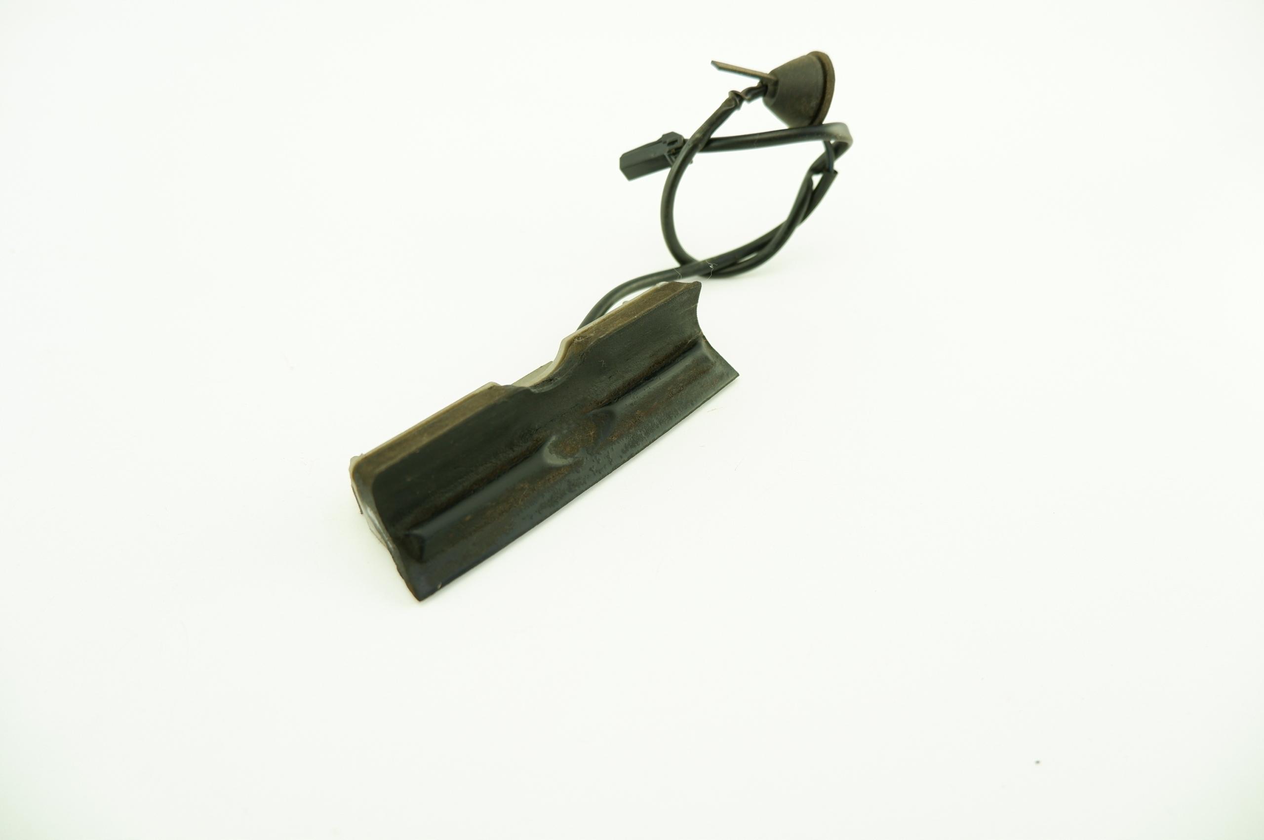 МІКРО КОНТАКТ КНОПКА ЗАКРИЛКА FORD MONDEO III MK3 УНІВЕРСАЛ