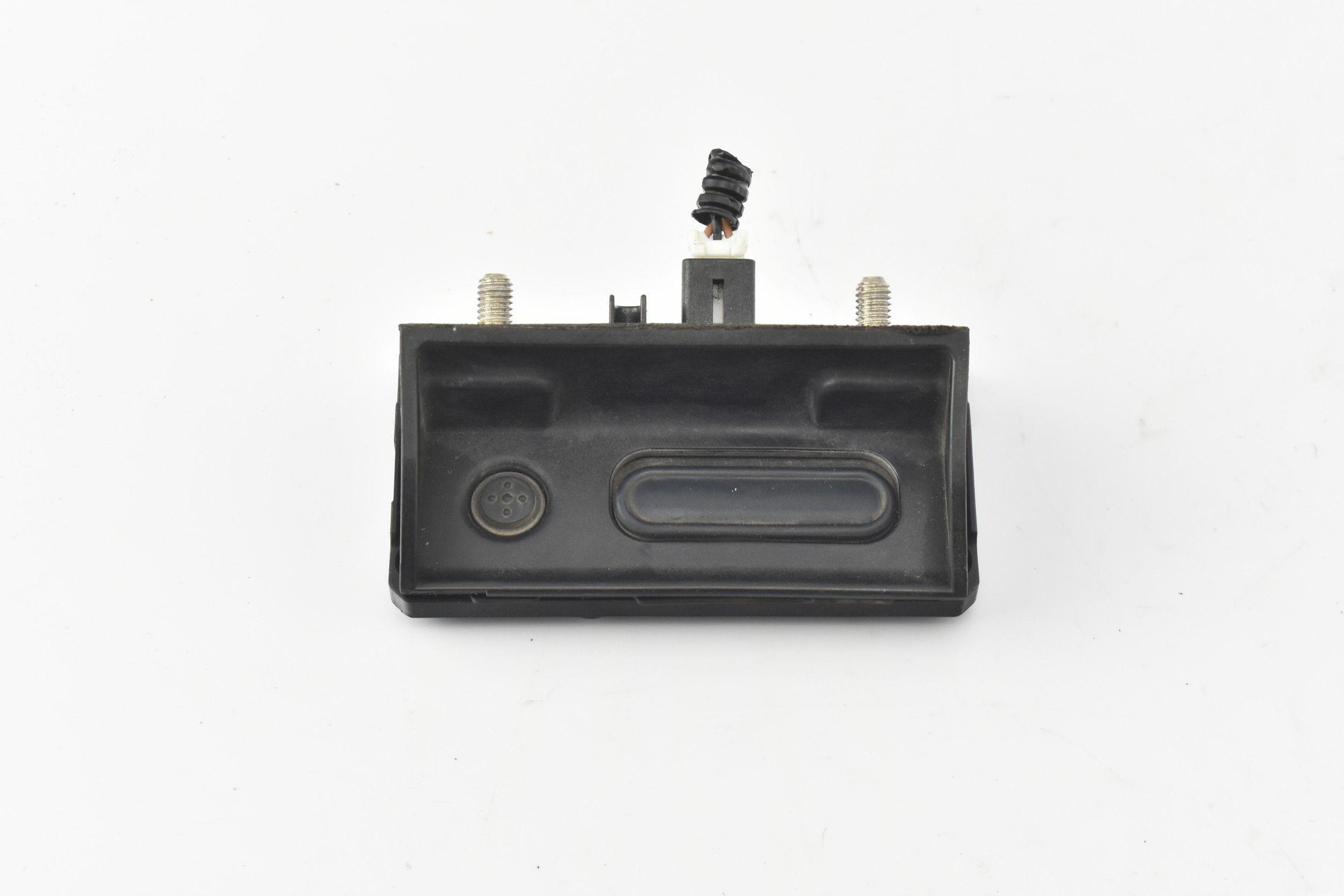 74810-T4N-H01 74810T4NH01 - МИКРО КОНТАКТ КНОПКА ЗАКРЫЛКА HONDA HR-V II FIT 15-