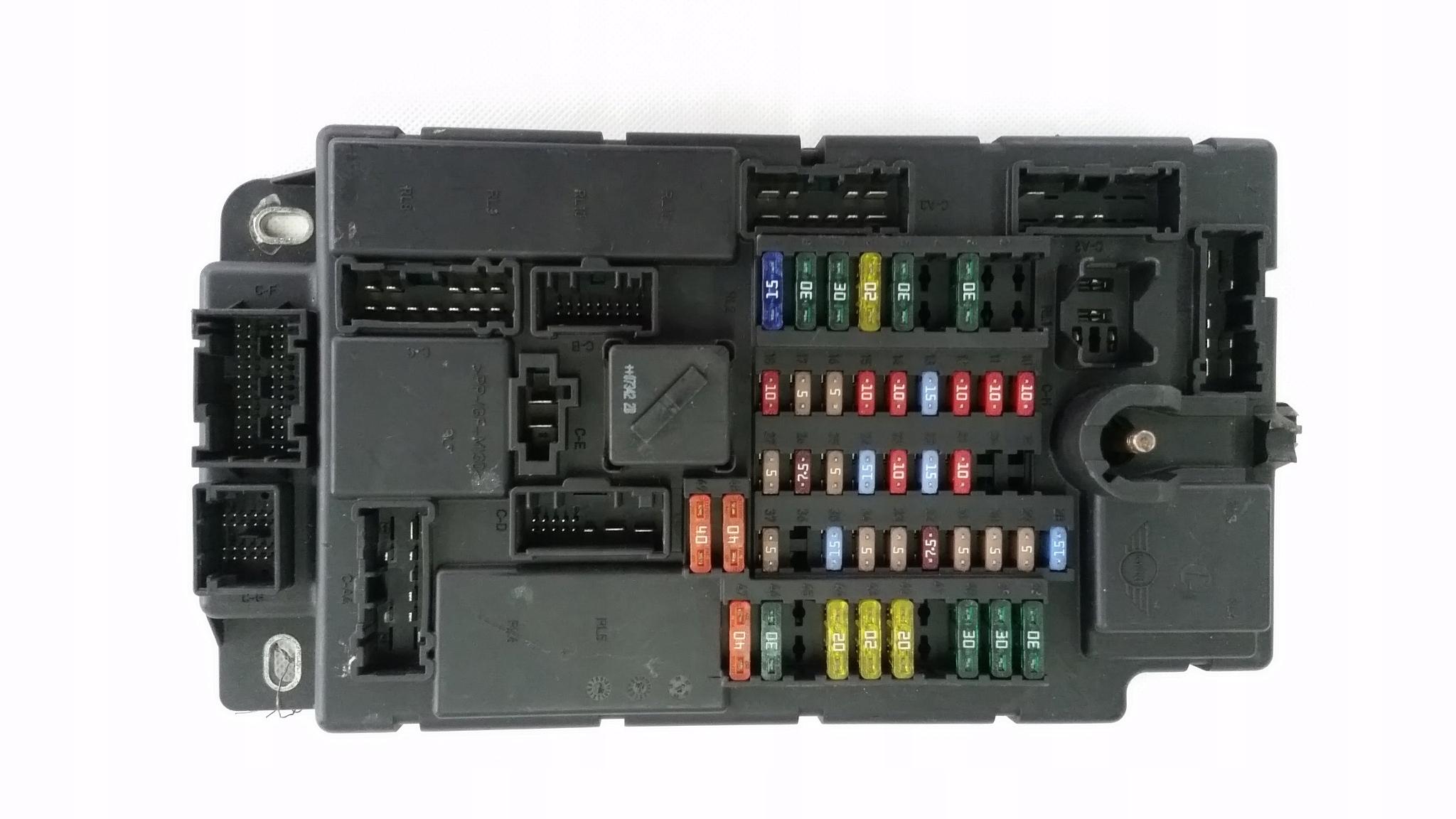 MINI COOPER R56 блок запобіжників 3451924