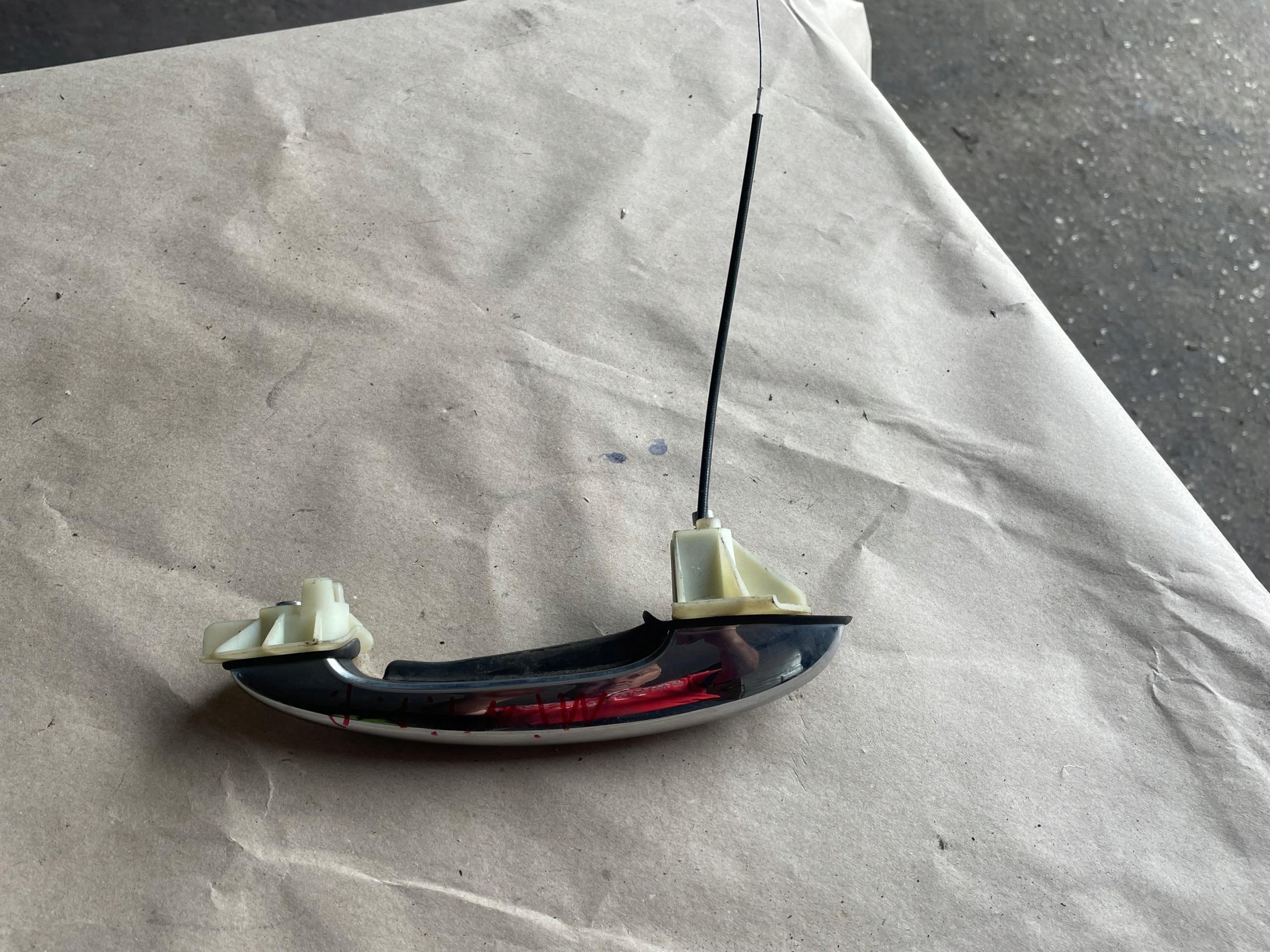 Мини R56 наружная правая дверная ручка