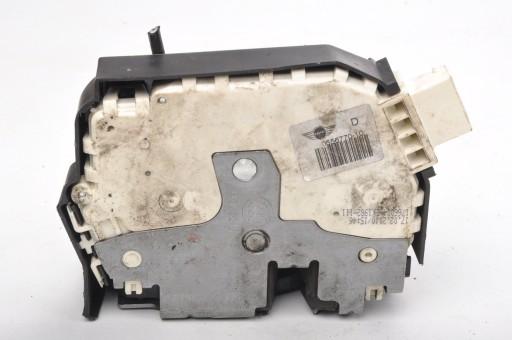 0556770 - MINI R56 замок двери левый передний передний