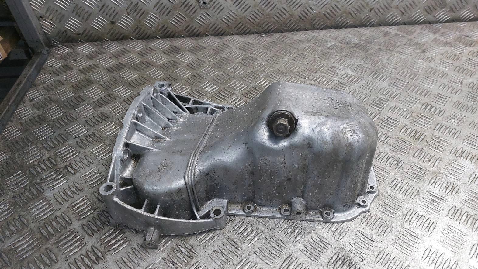 Чаша масляний піддон AUDI A4 B5 1.8 20V 058103603A