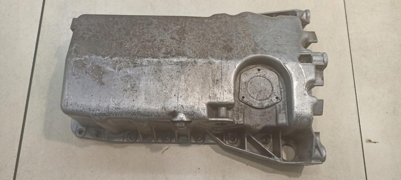 Масляний піддон AUDI A3 8L 1.8 AGN 038103603L