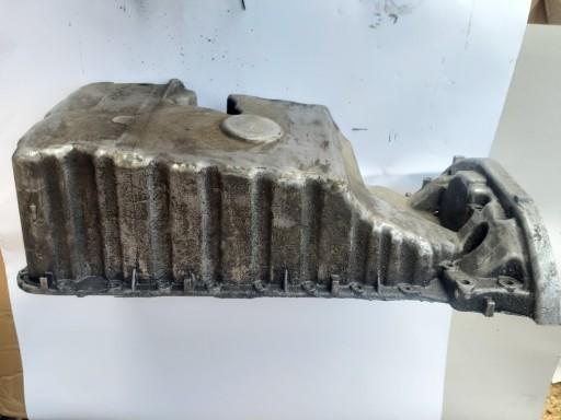 Масляний піддон R6110140902 MERCEDES SPRINTER 2.2 CDI