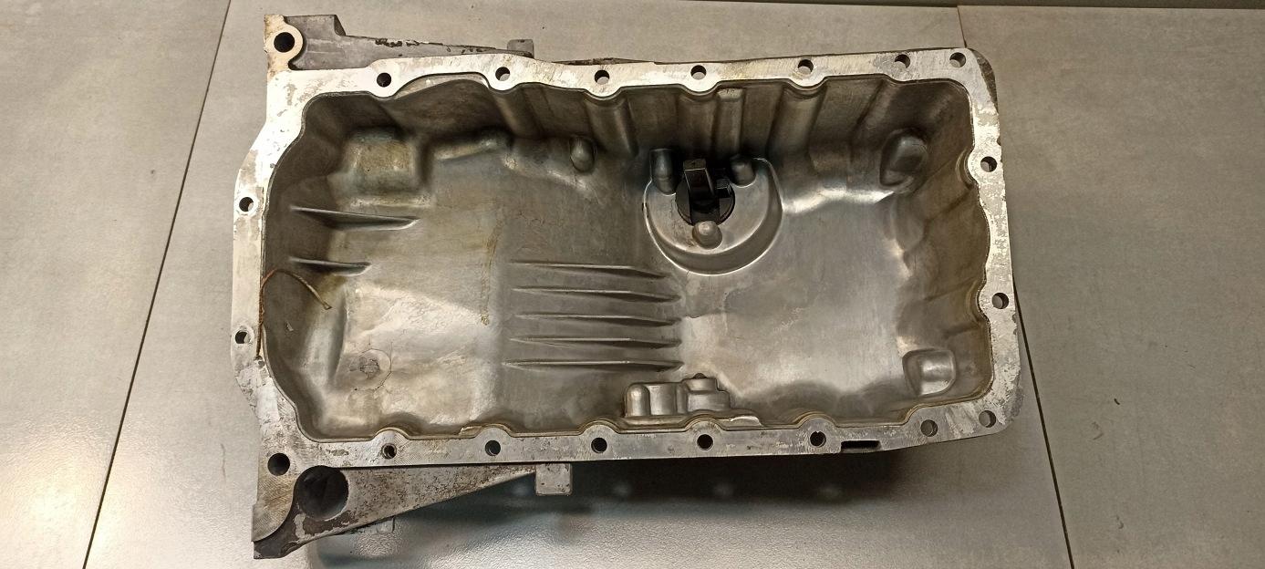 Масляний піддон VW PASSAT B5 1.9 TDI 06B103603AK