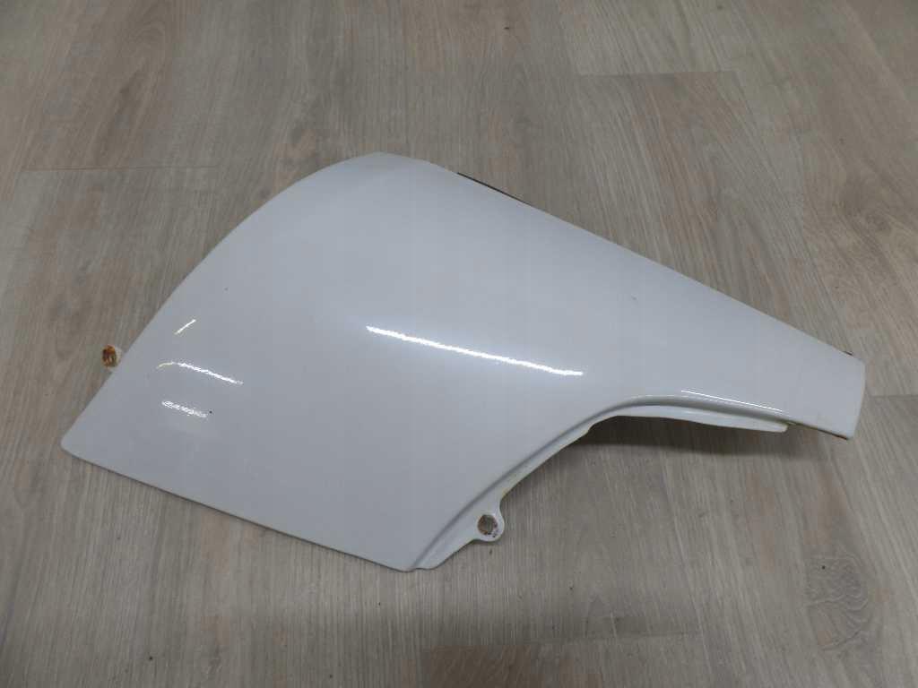 MITSUBISHI CANTER FUSO 7C18 POLIK ПРАВЫЙ УГОЛ