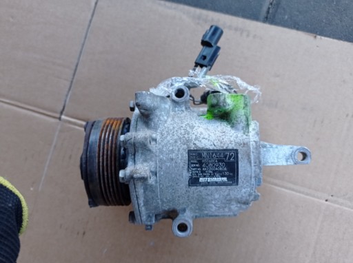 MN164472 - MITSUBISHI COLT 1.3 та компресор кондиціонера
