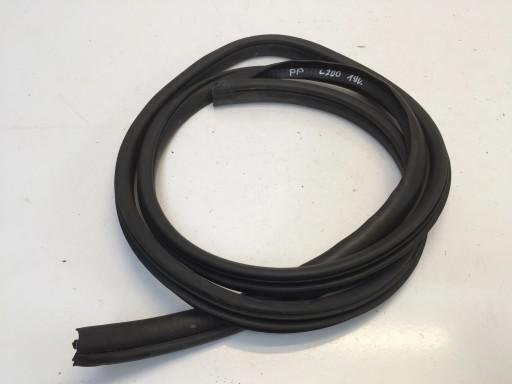 MITSUBISHI L200 V DOUBLECAB прокладка передніх дверей