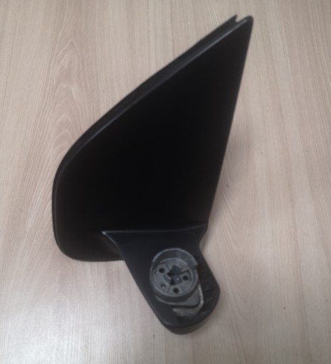 2015r - MITSUBISHI L200 з 2015 Кріплення ЛІВОГО ДЗЕРКАЛА ТРИКУТНИК ЄВРОПА