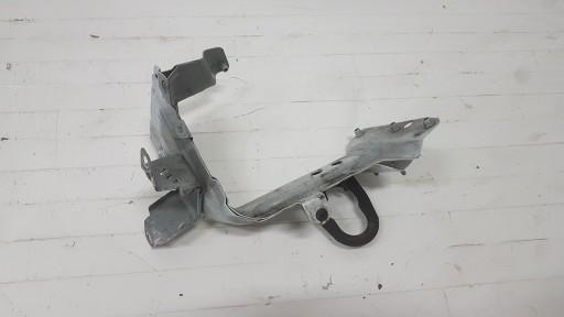 Кріплення крила 4m0821138b праве AUDI Q7