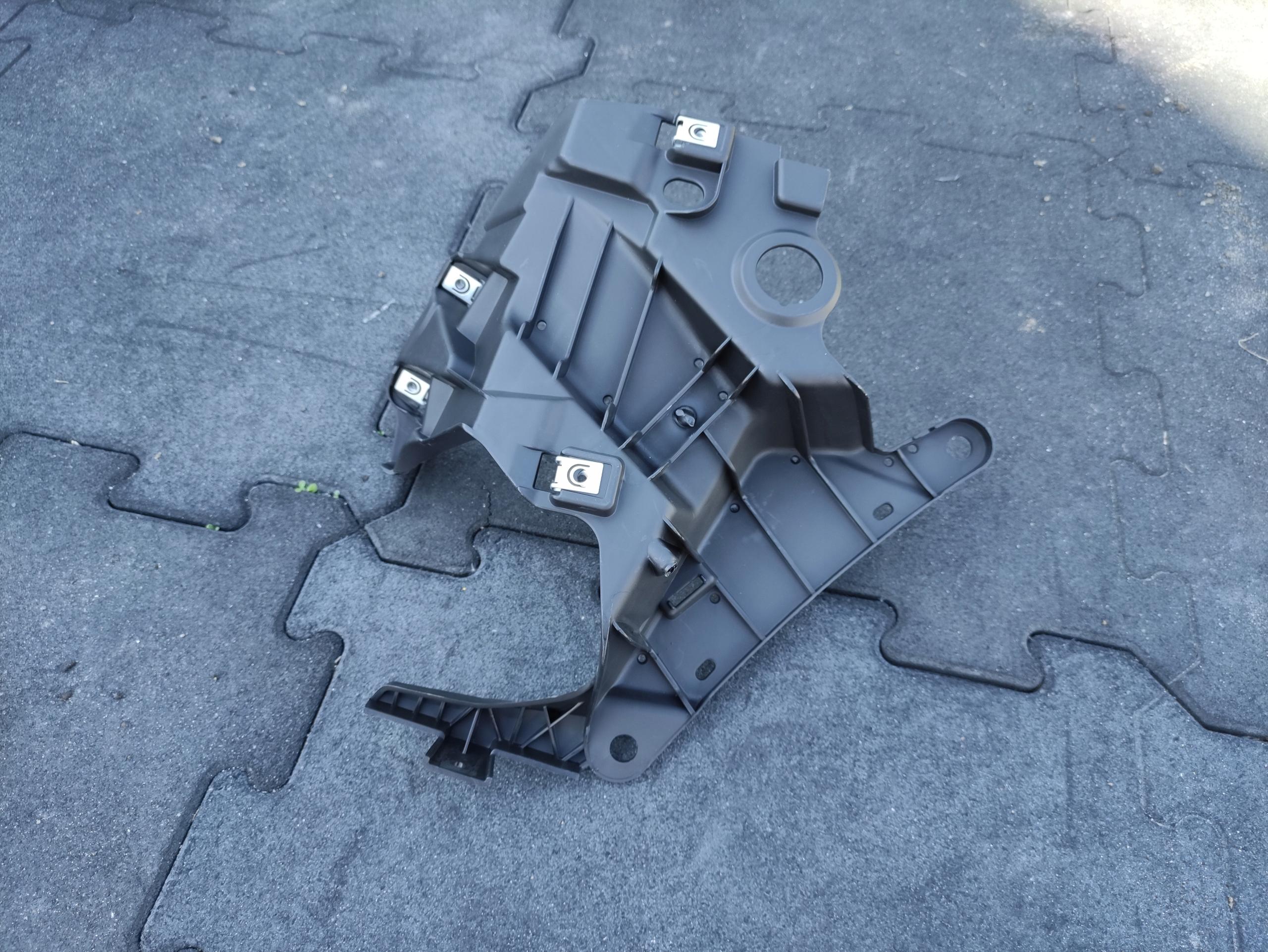 Крепление крыла BMW X5 F15 X6 F16 7294543 Л / С