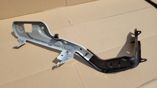 620433474R - КРІПЛЕННЯ КРИЛА ЛАМПИ ПРАВЕ RENAULT SCENIC IV