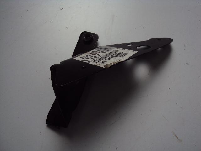 9801947780 - Крепление крыла левый передний PEUGEOT 308 T9 13-21