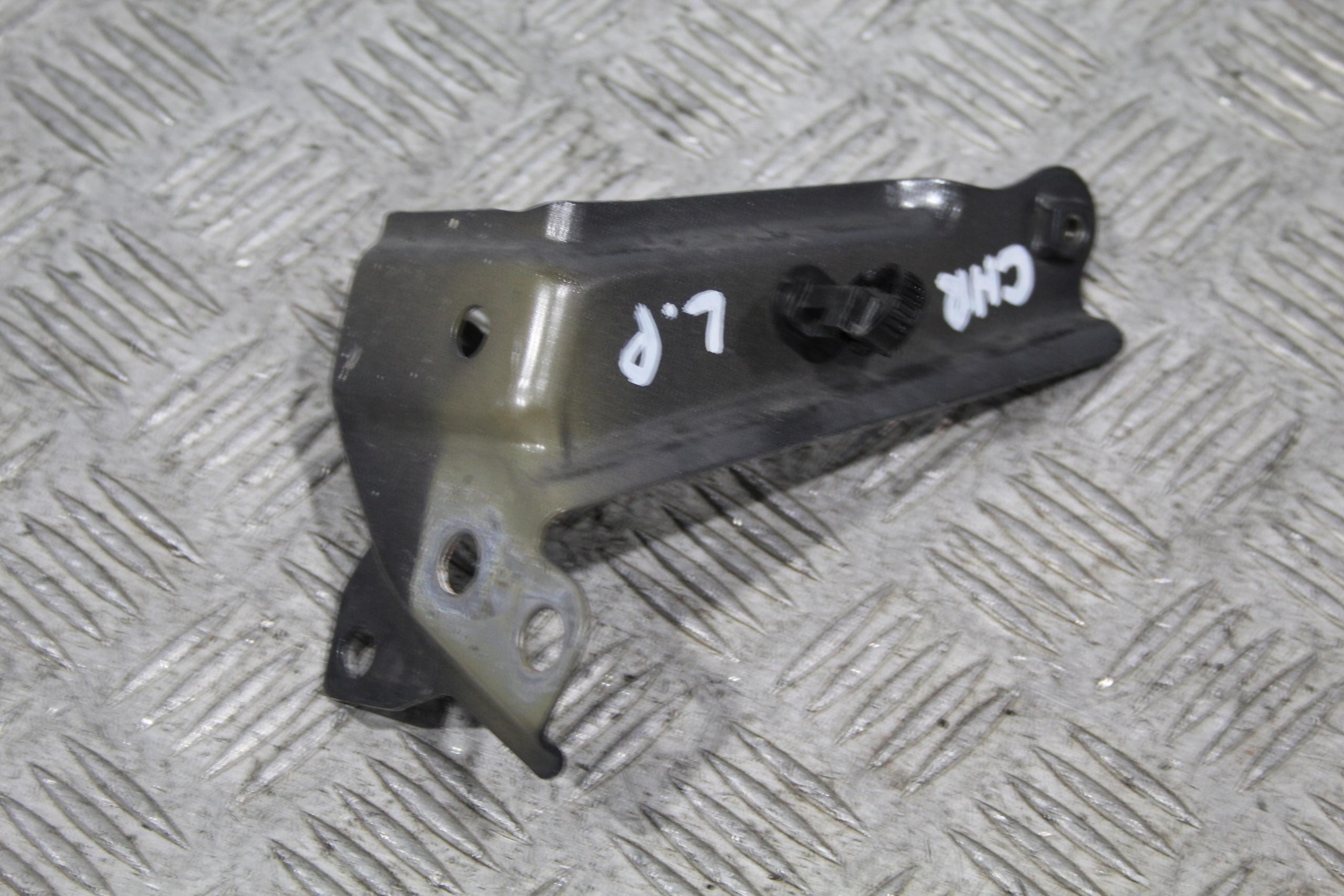 КРЕПЛЕНИЕ КРЫЛА ЛЕВЫЙ ПЕРЕДНИЙ TOYOTA CHR C-HR