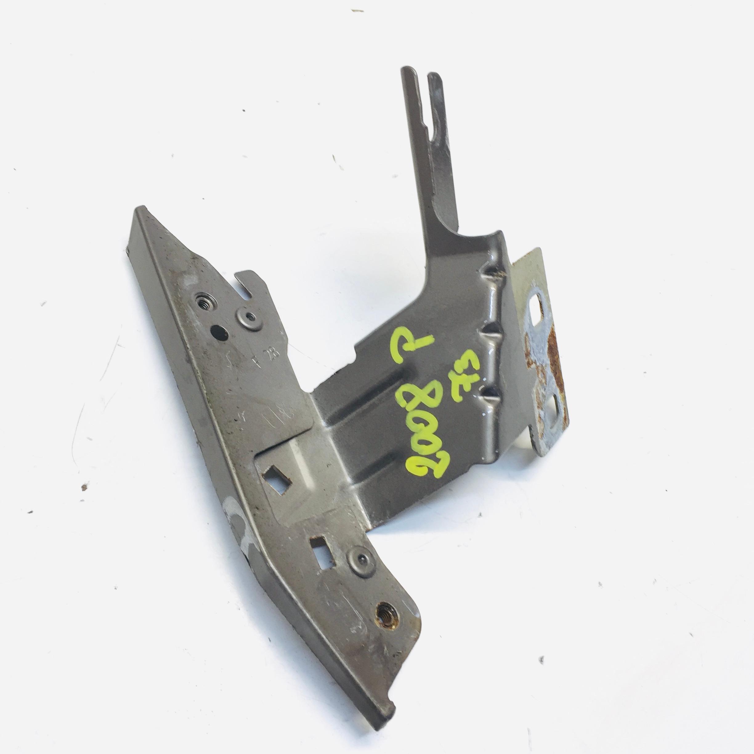 КРЕПЛЕНИЕ КРЫЛА ПРАВЫЙ ЛИСТ PEUGEOT 2008 #73