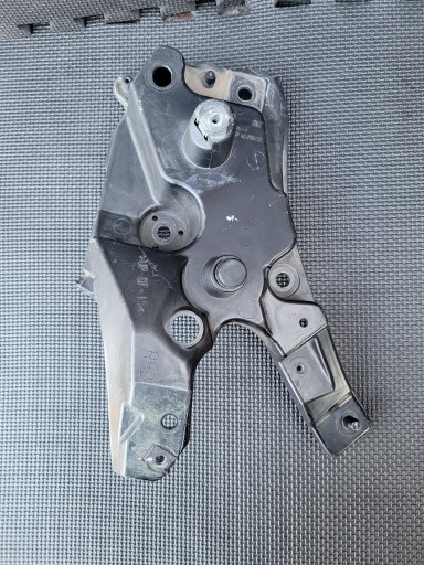 КРЕПЛЕНИЕ КРЫЛА ПРАВОЕ ПРАВОЕ СКОЛЬЖЕНИЕ VOLVO XC60 II ОРИГИНАЛ 31424579