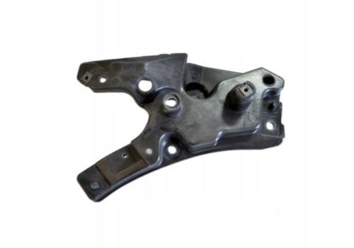 31424579 - КРЕПЛЕНИЕ КРЫЛА ПРАВОЕ VOLVO XC60 2017-