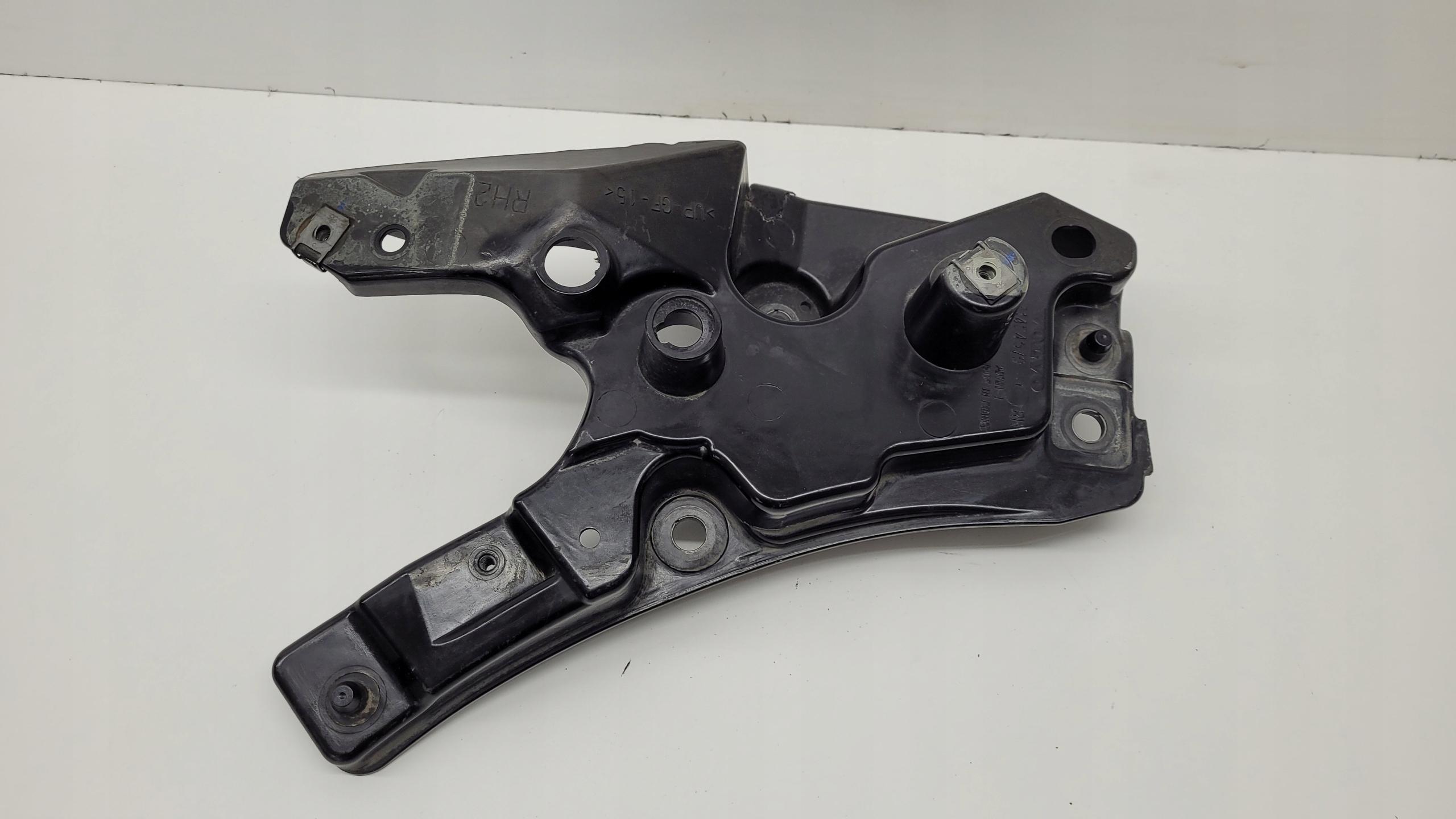 31424579 - КРІПЛЕННЯ КРИЛА ПЕРЕДНІЙ ПРАВИЙ VOLVO XC60 II OE