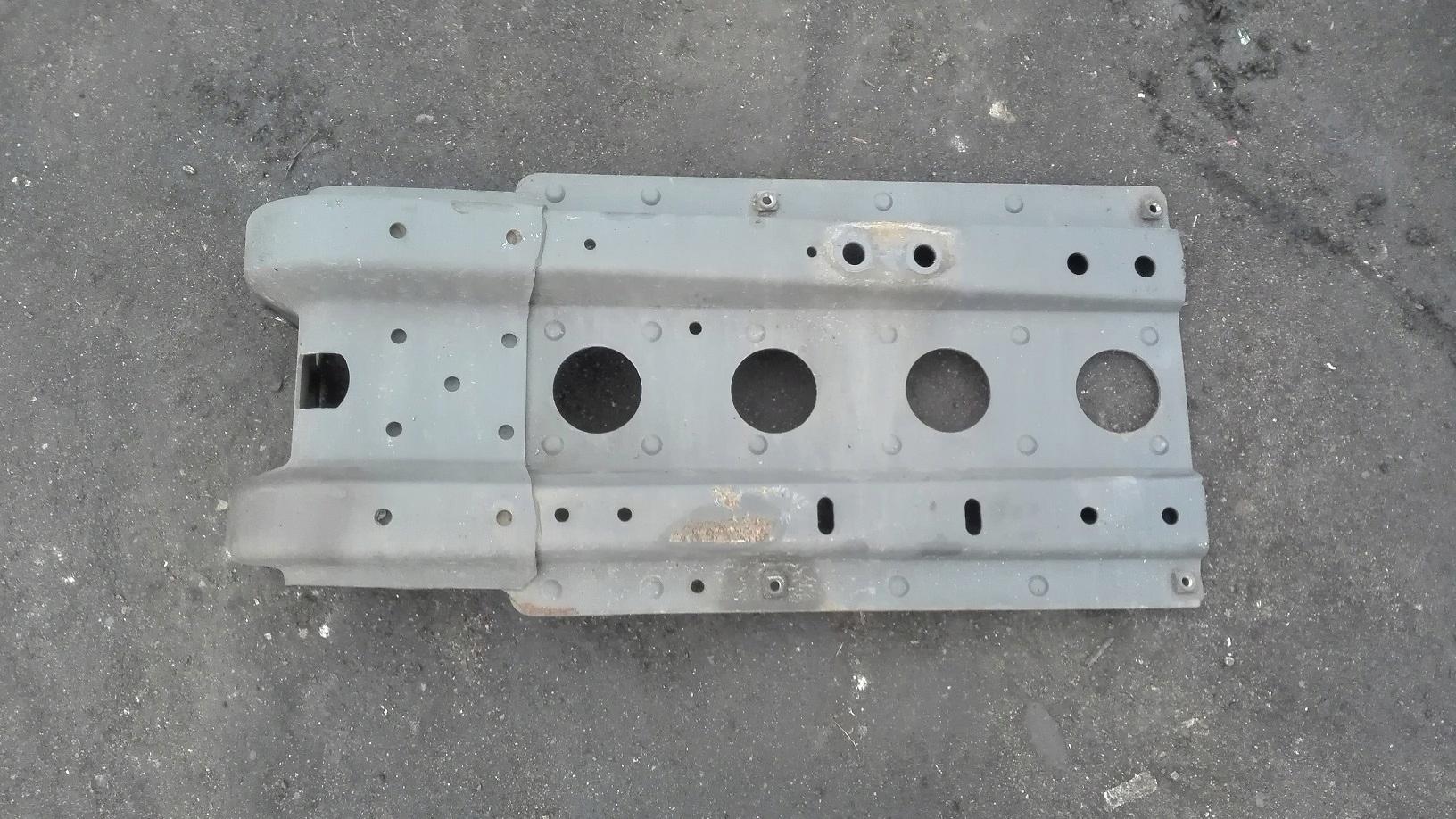 КРЕПЛЕНИЕ ПЕРЕДНЕГО КРЫЛА MAN TGX TGA TGS