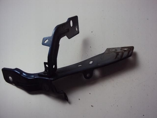 625120674R - КРЕПЛЕНИЕ БРЫЗГОВИКА ПРАВОГО RENAULT MEGANE IV 15-