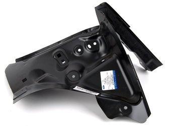 DS73-F451A14-BF - КРЕПЛЕНИЕ ЛАМПЫ ЗАДНИЙ ПРАВЫЙ MONDEO MK5 FUSION USA