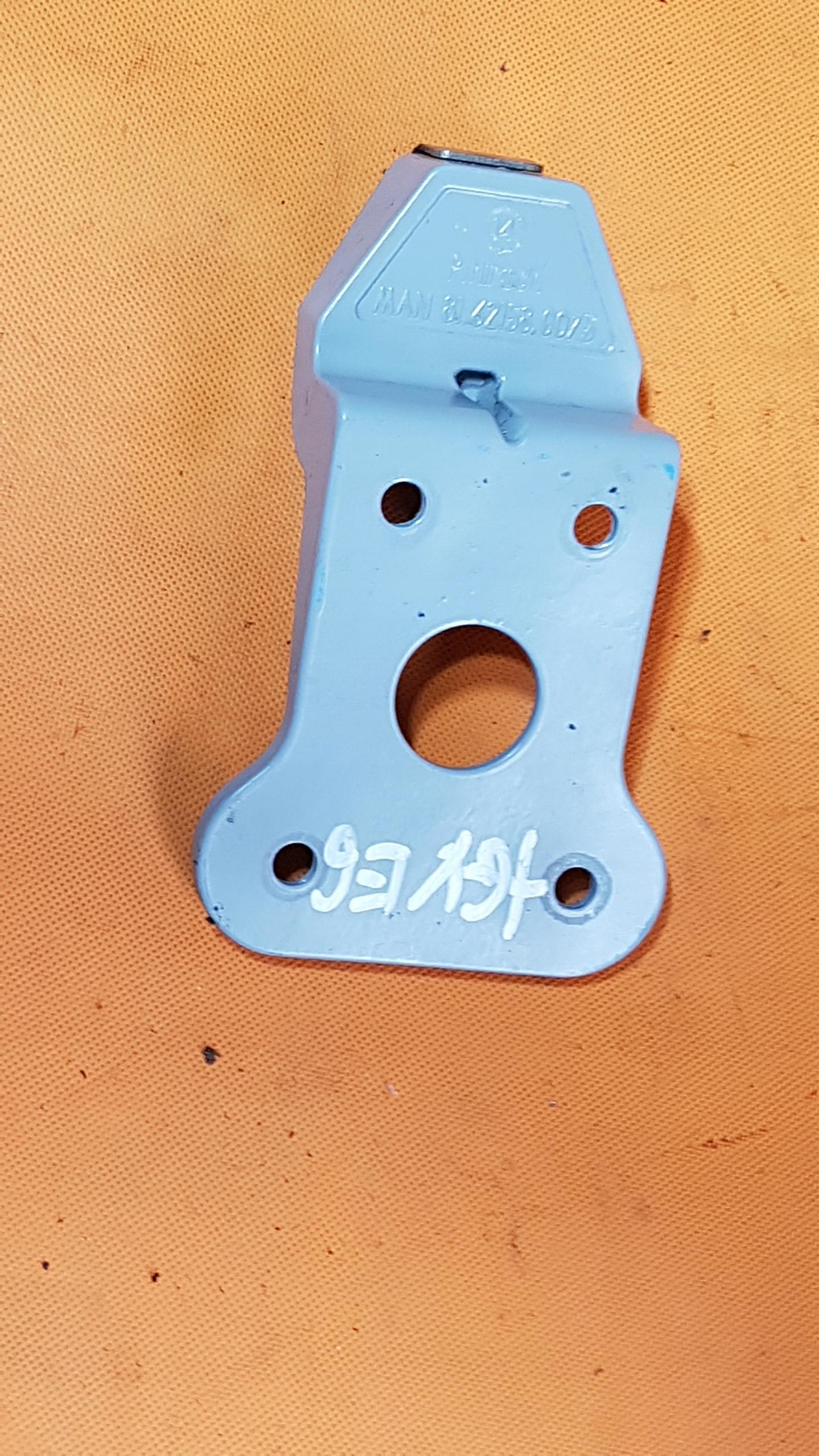 КРІПЛЕННЯ ЛІЖКА MAN TGX