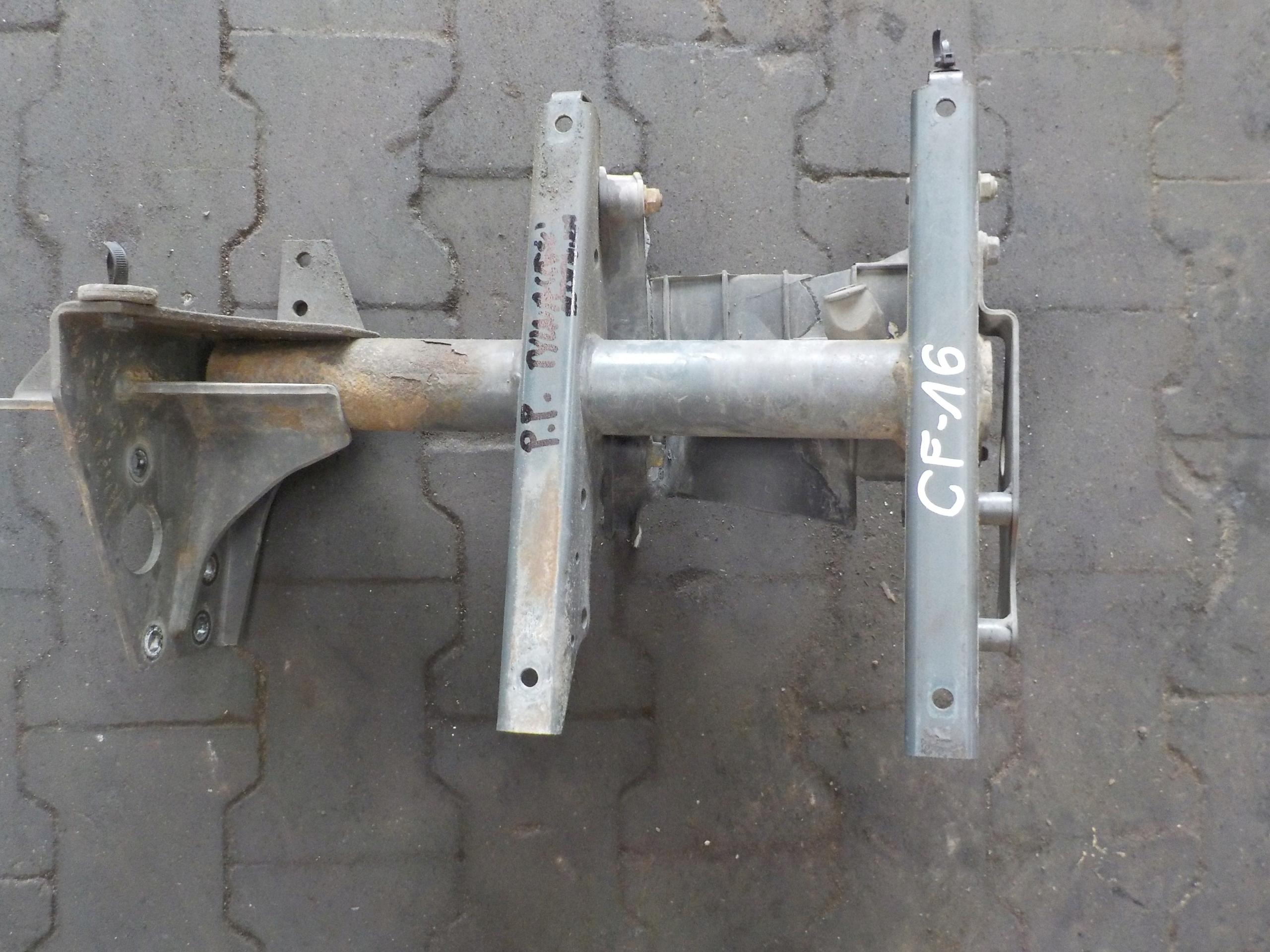 КРЕПЛЕНИЕ КОЛЕСНОЙ АРКИ КРЫЛА ПЕРЕДНИЙ ПРАВЫЙ DAF LF 45