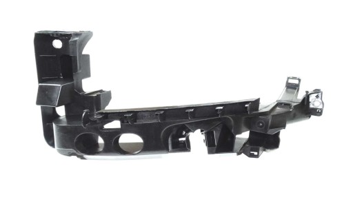 8P0805607A - Кріплення фари AUDI A3 08-13 LE