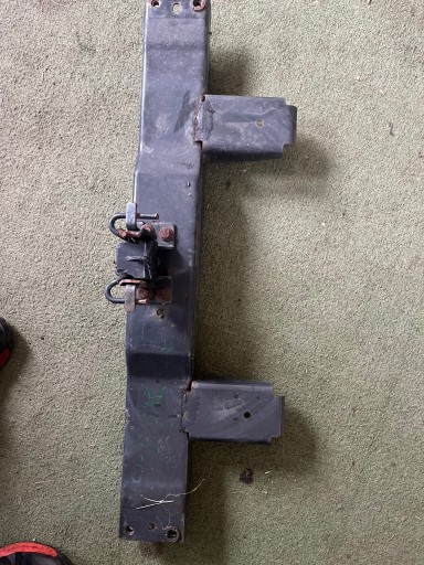 261303 - Кріплення тримача запасного колеса IVECO DAILY