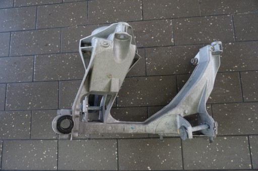 98133115205 - КРЕПЛЕНИЕ КОЛЯСКИ ЗАДНЕЕ ПРАВОЕ PORSCHE BOXSTER 981