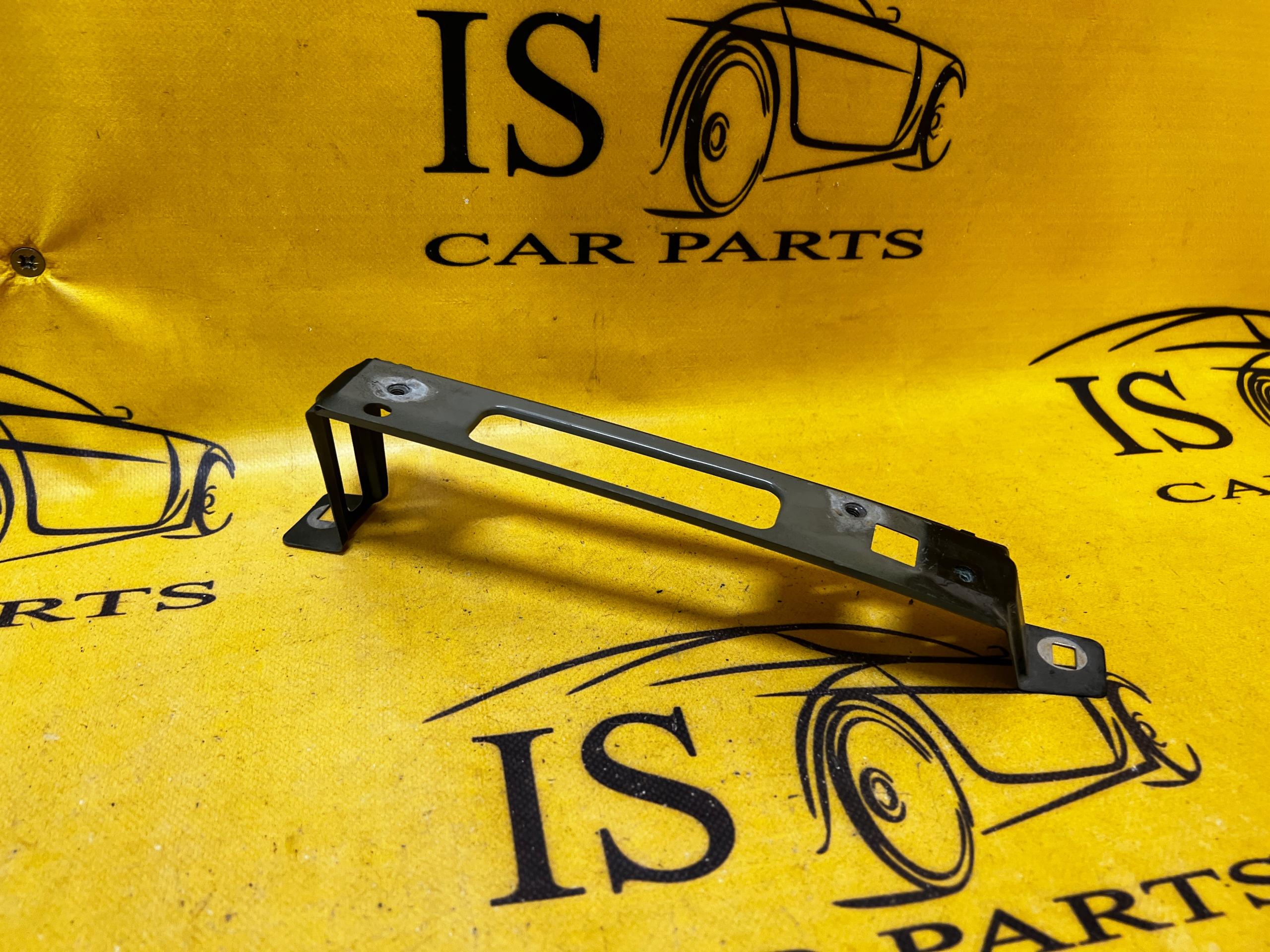 КРЕПЛЕНИЕ КРОНШТЕЙН РЕЦИПИЕНТА RENAULT KADJAR 42884R