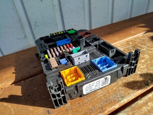 КОНТРОЛЕР МОДУЛЯ BSI Citroen C4 III e-C4 2021 9832881080