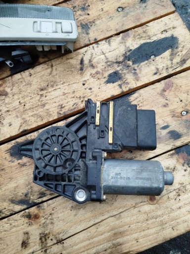 МОДУЛЬ СТЕКЛОПОДЪЕМНИКА ЛЕВЫЙ ЗАДНИЙ SKODA OCTAVIA 1 101451-203