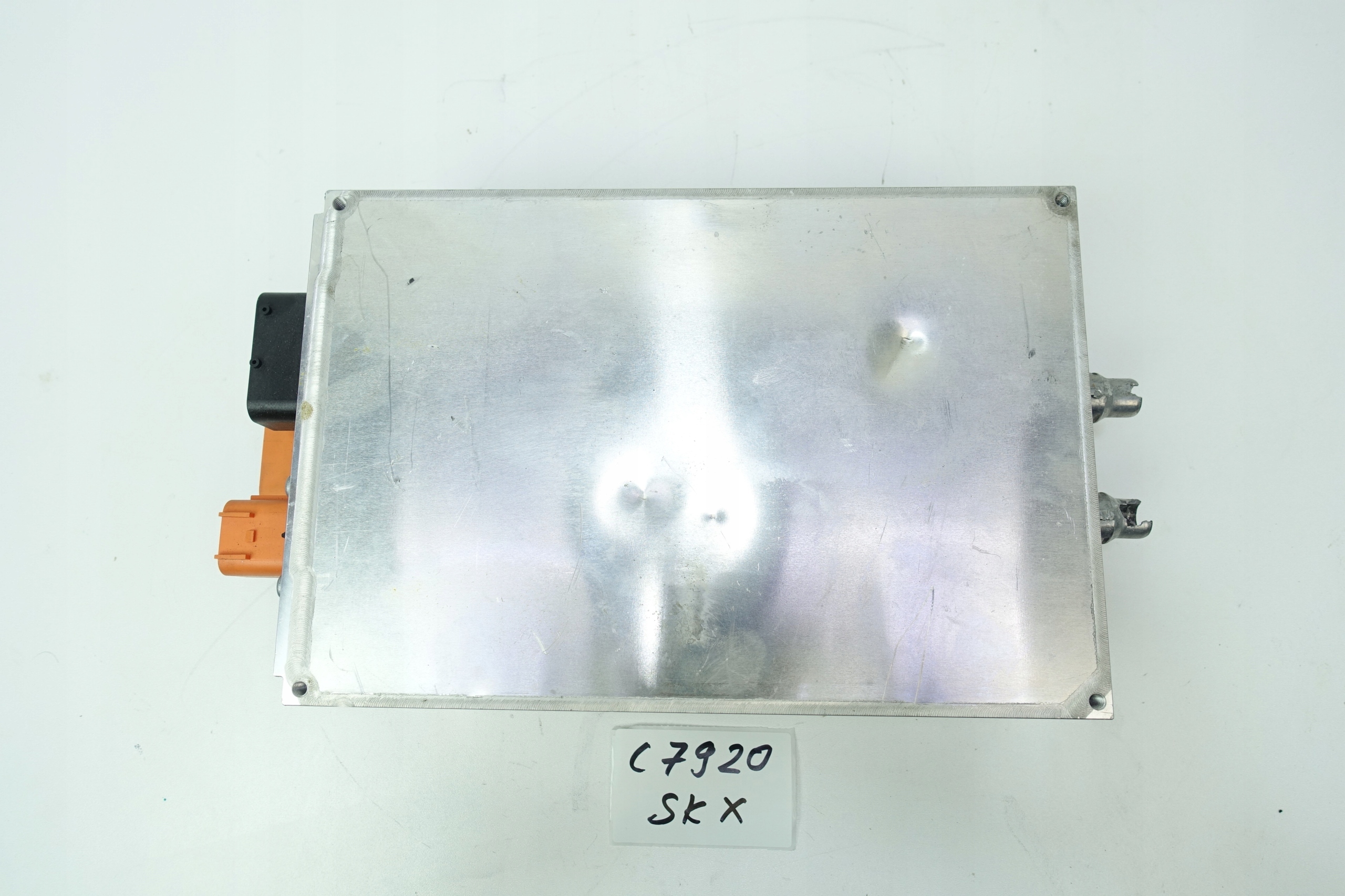 5QE915684AT - МОДУЛЬ ЗАРЯДНАЯ СТАНЦИЯ ЗАРЯДНОЕ УСТРОЙСТВО AUDI E-TRON