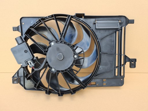 8V618C607EB 8V618C607ED - МОДУЛЬ ДРАЙВЕРА ВЕНТИЛЯТОРА ДЛЯ FORD FOCUS III MK3