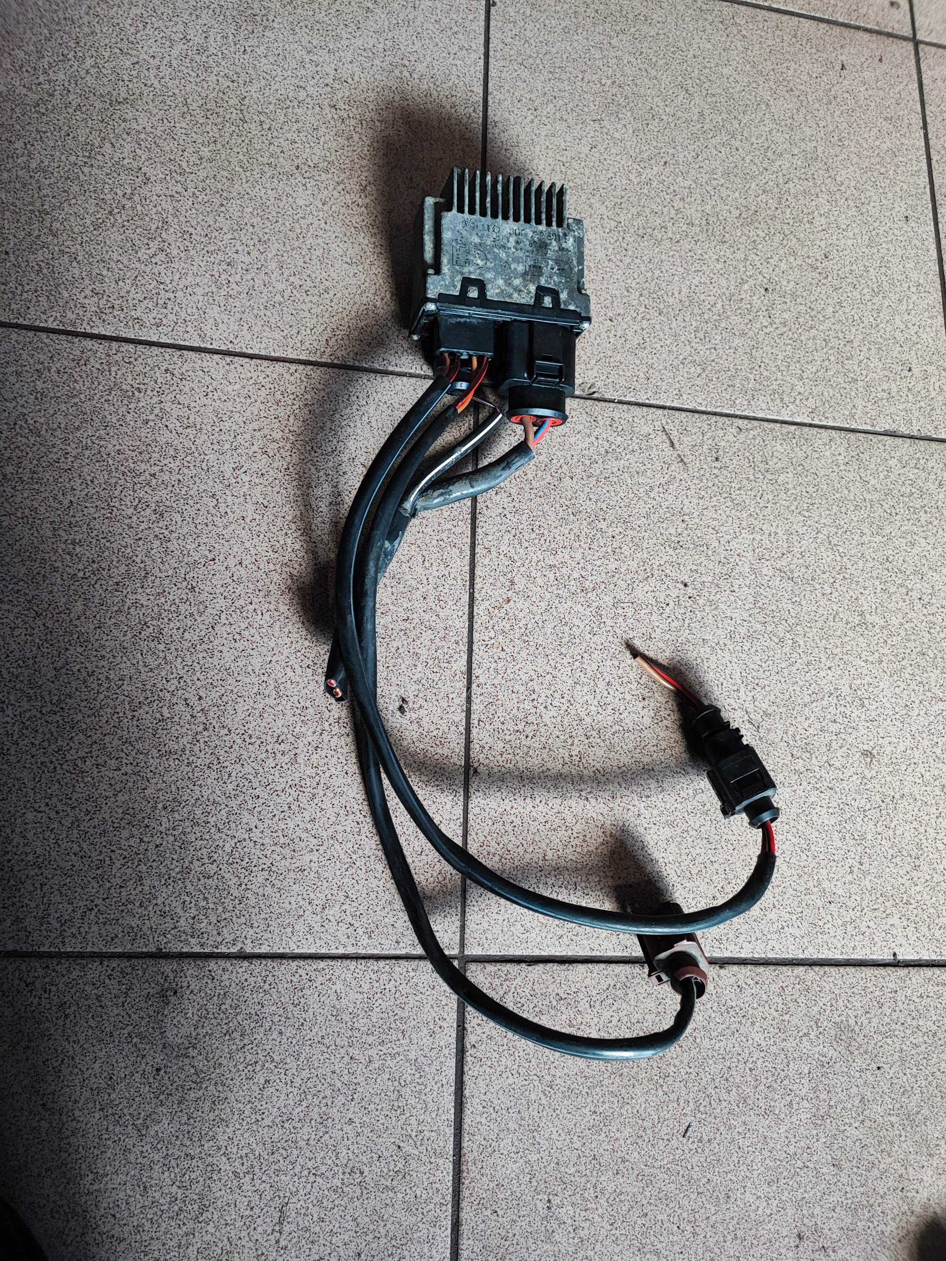 8D0959501B - Модуль вентилятора AUDI A6 C5 S6 4.2 2.7 BI TURBO