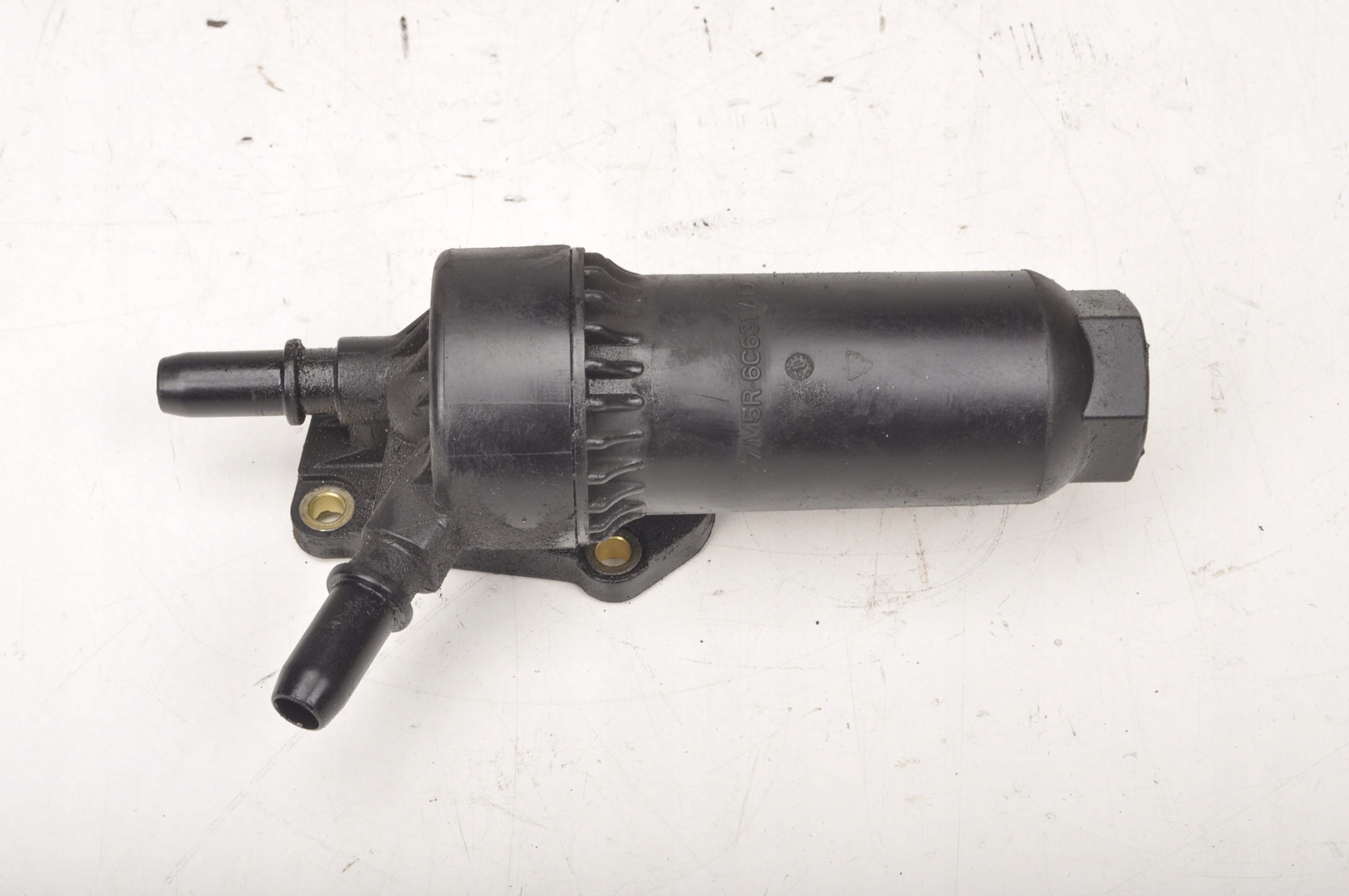 7M5R6C631AD - Корпус масляного фильтра MONDEO MK4 2.0 TDCi