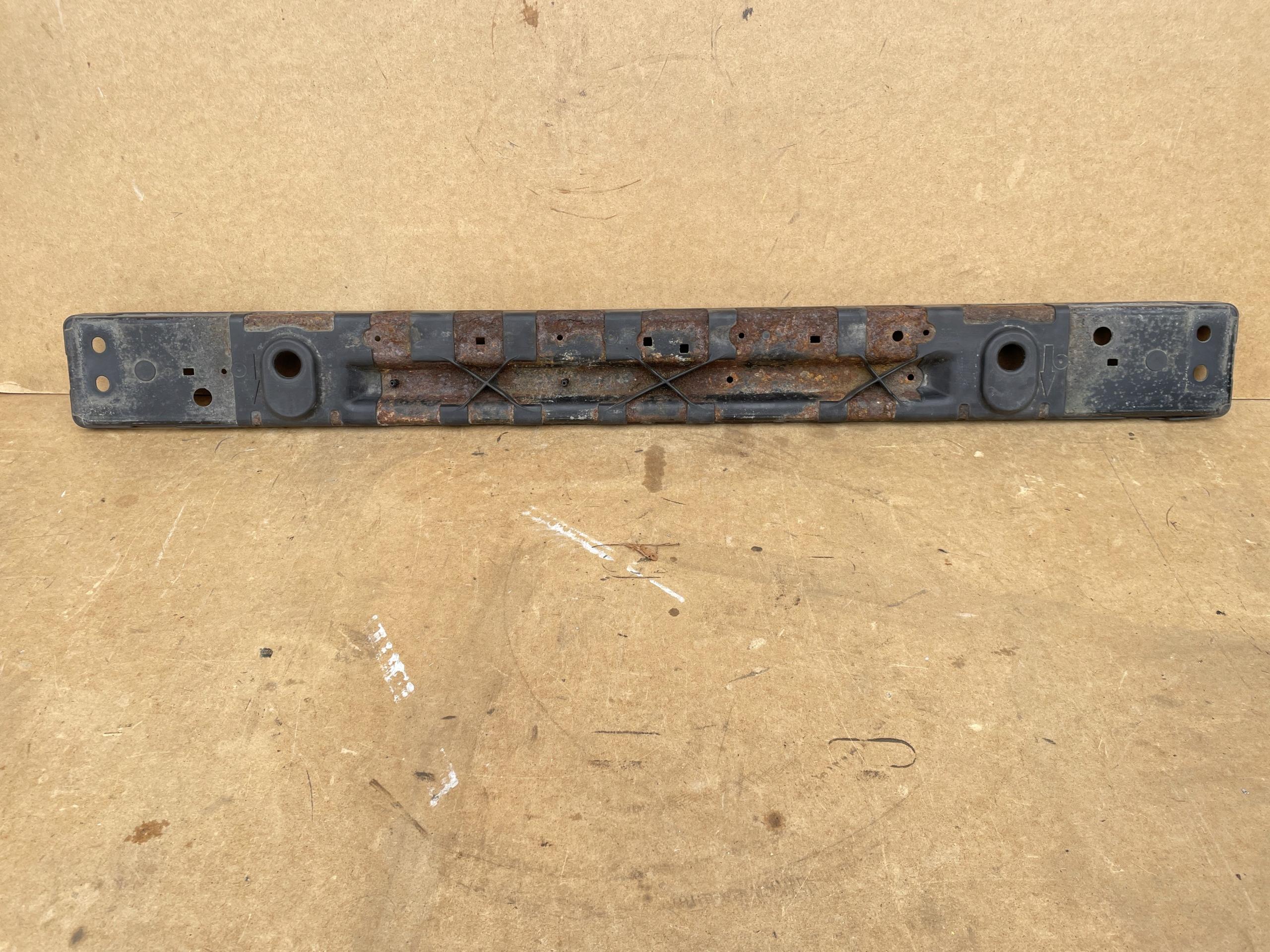 DS73-3A297-B - MONDEO MK5 FUSION БАЛКА ПОД РАДИАТОРЫ КРОНШТЕЙН